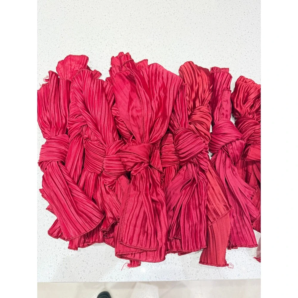 Set of 12 Red Satin Pleated Napkins‎